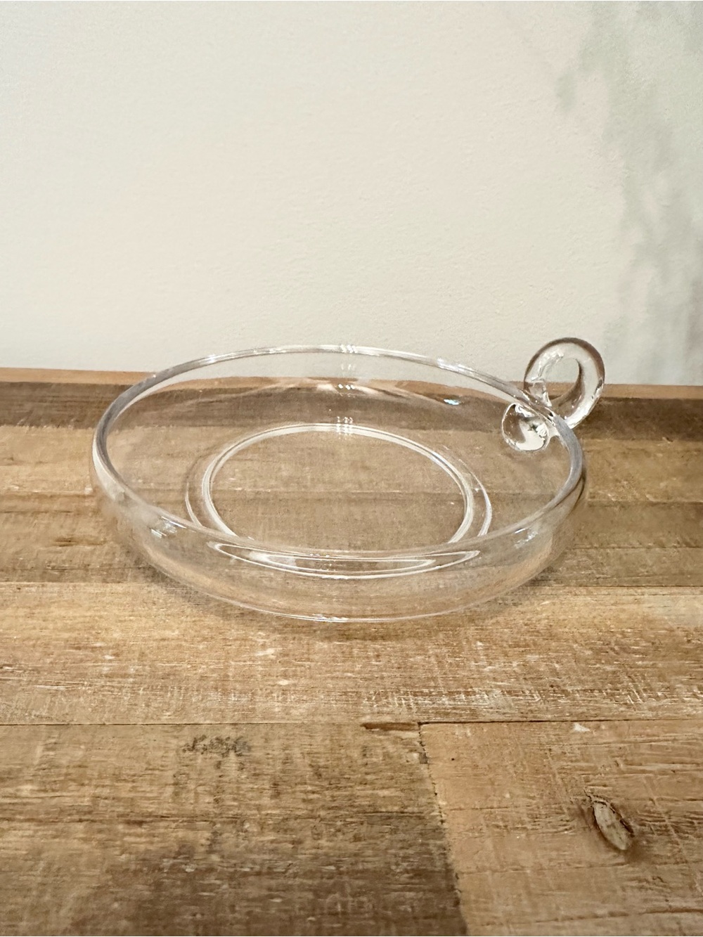 Clear Glass Finger Loop Dish Serving Bowl with Handle - Home Dining 8 inch